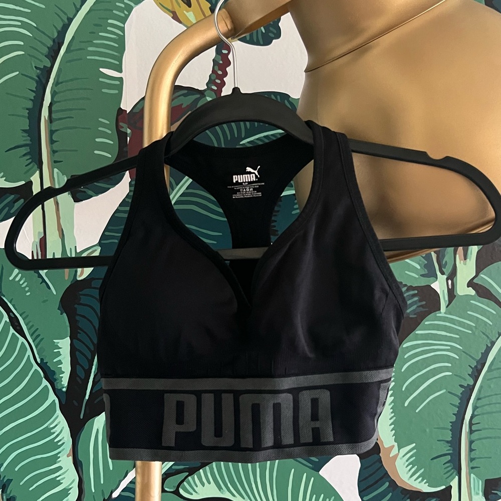 Pump sports bra